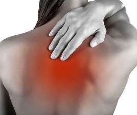 sāpes mugurkaula krūšu daļas osteohondrozē